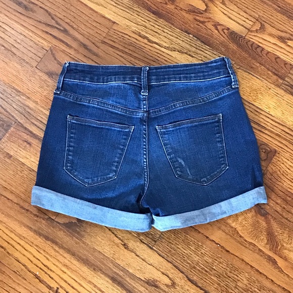 Universal Thread Denim Jean High Rise Distressed Shorts
Pockets Stretch Materia - Picture 6 of 10